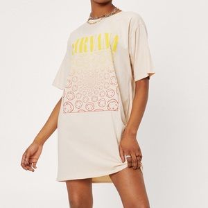 NWT Nirvana - T-Shirt Dress - Ombre Smiley - Sz S